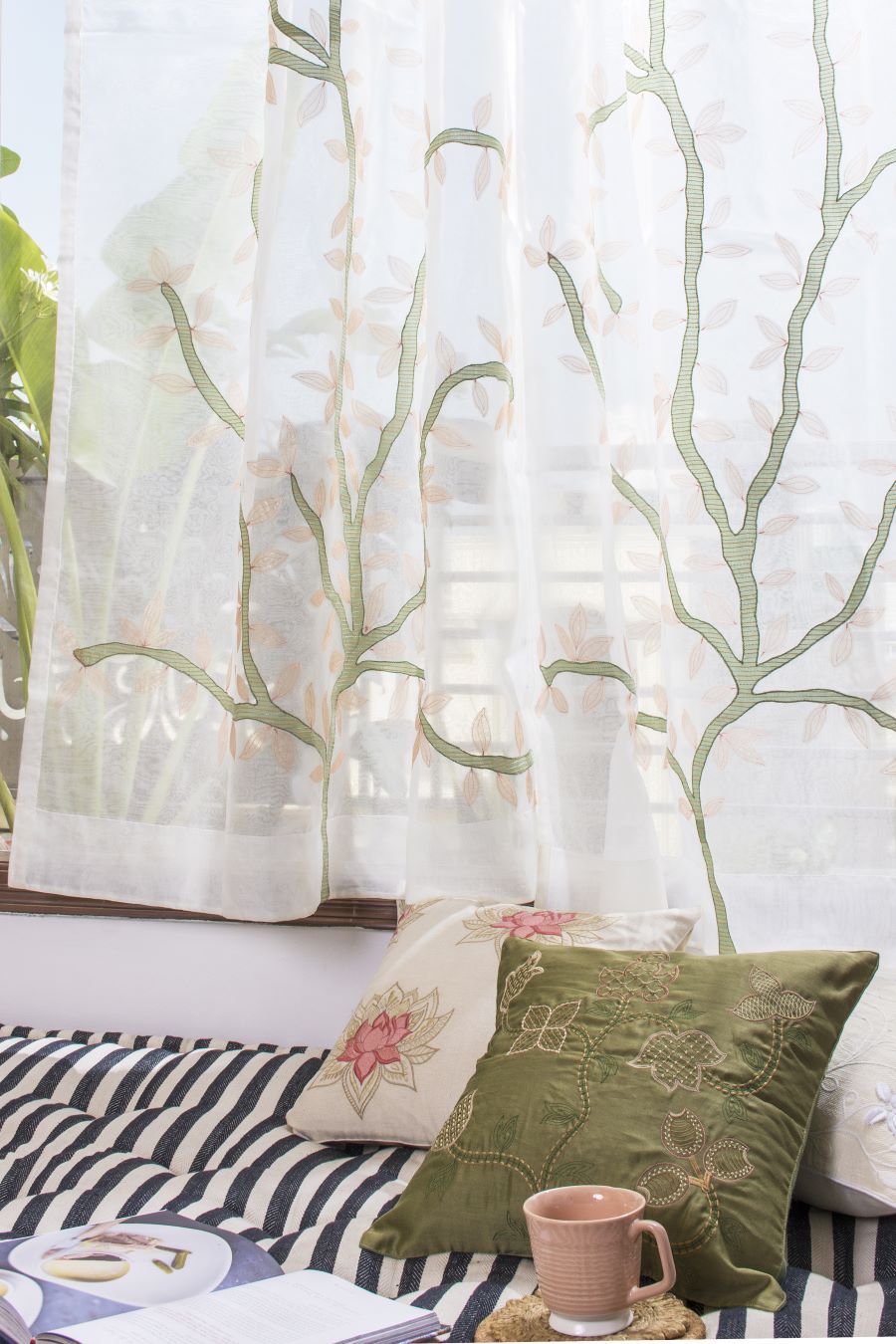 Verdant veins sheer curtain