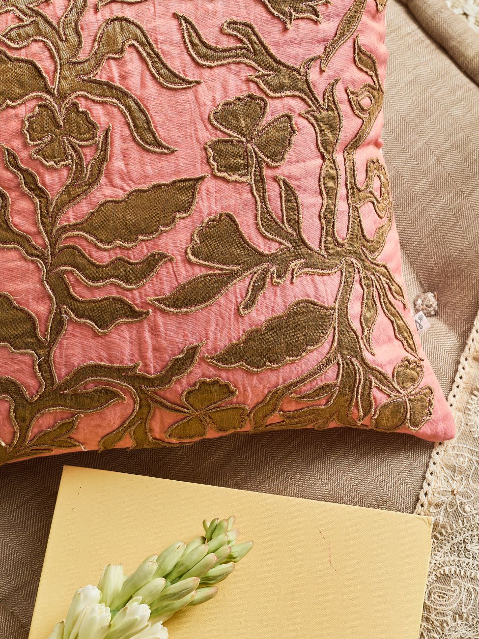 Gulnar Cushion Cover