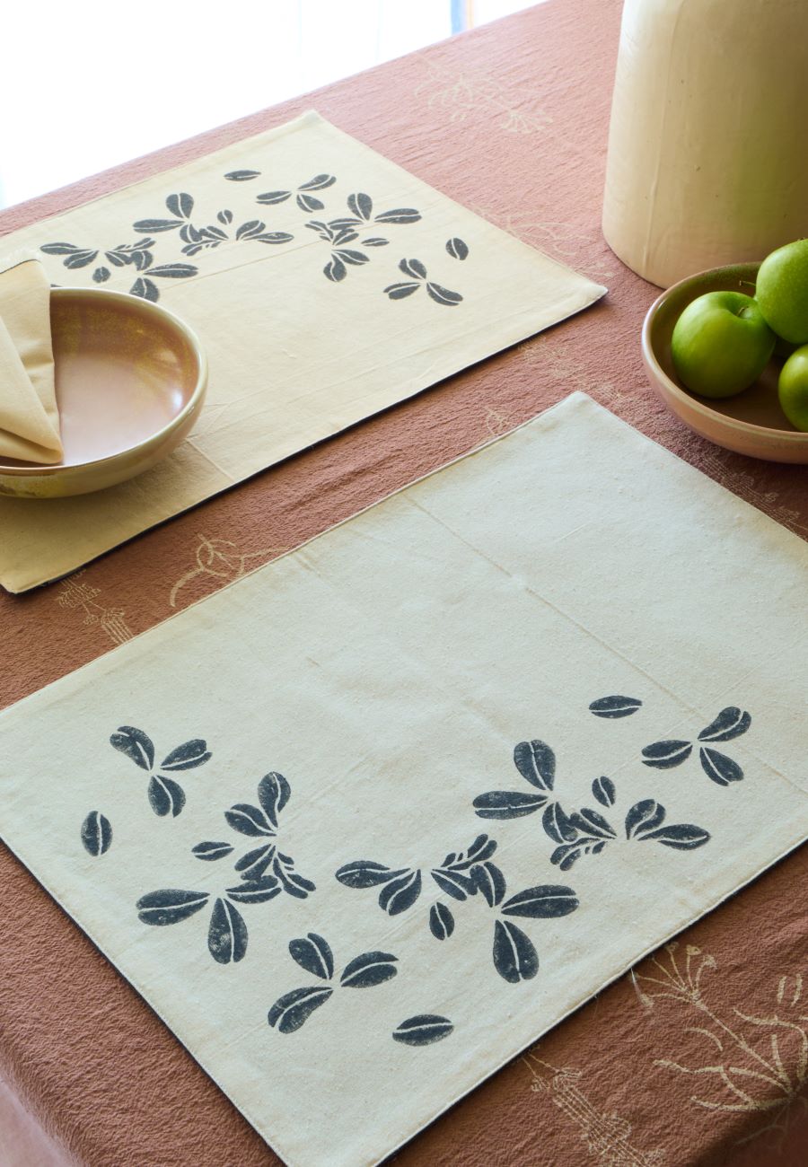 Whisper Leaf Placemats Set of 2)