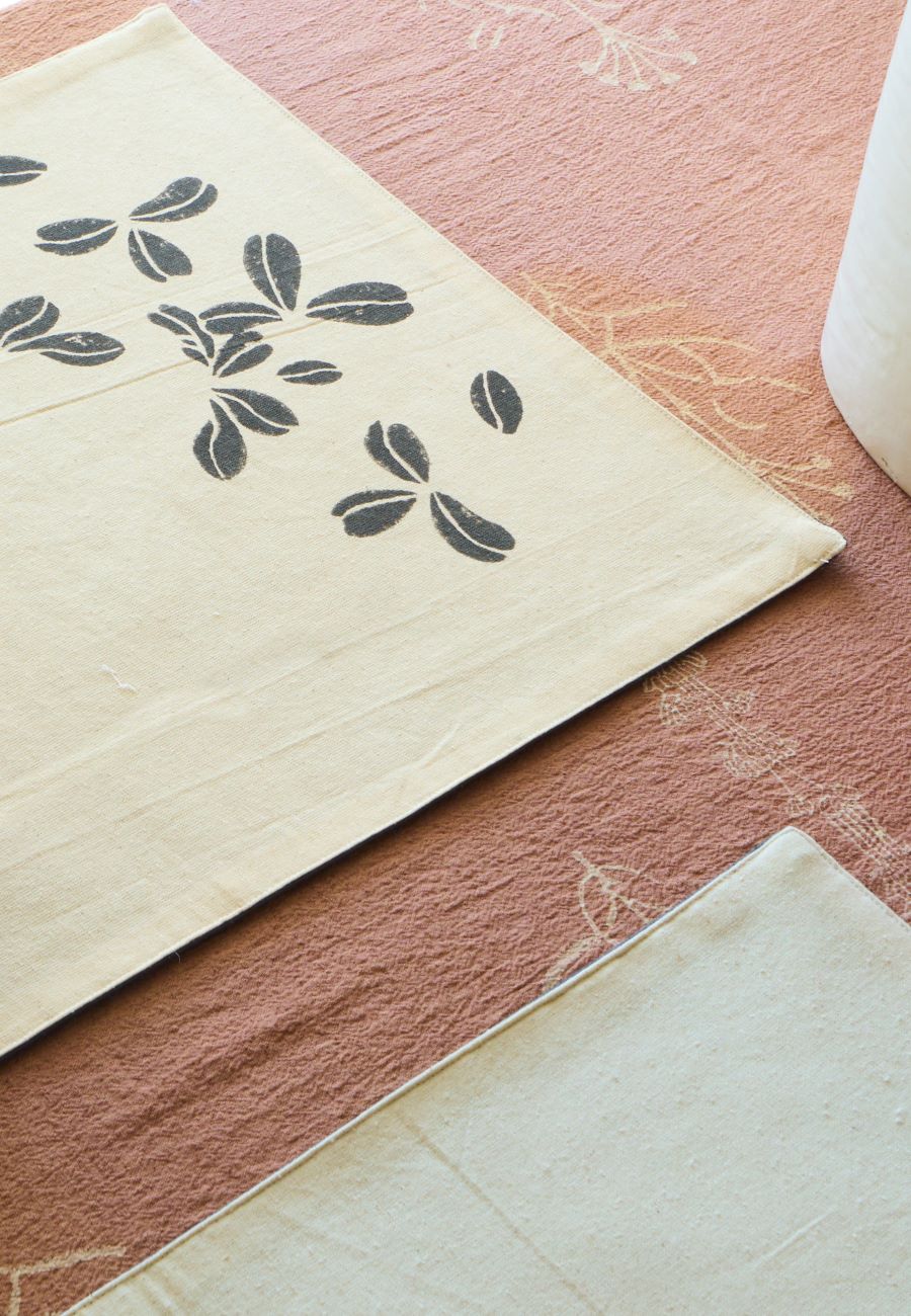 Whisper Leaf Placemats Set of 2)