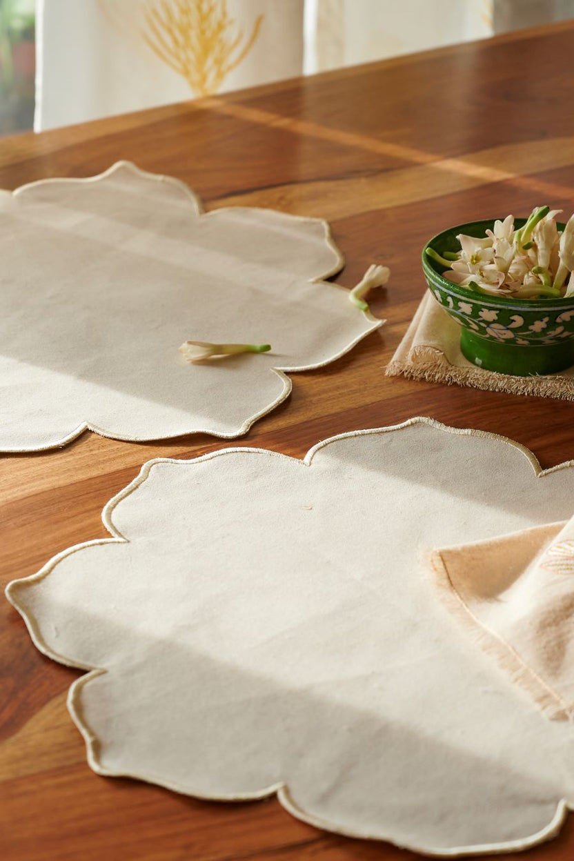 Table Mat Stitching Mathod Lotus Table Mats in Creme (set of 2) – AmberStitch