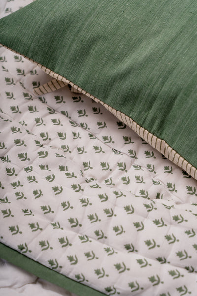 Green enigma butti quilt