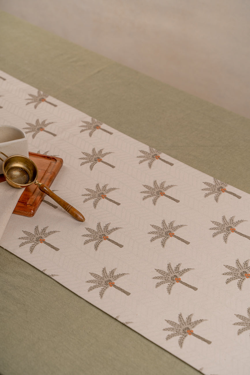 The calm palm table runner in grey